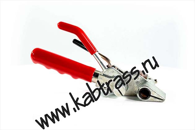Инструмент для натяжения и обрезки бандажной ленты